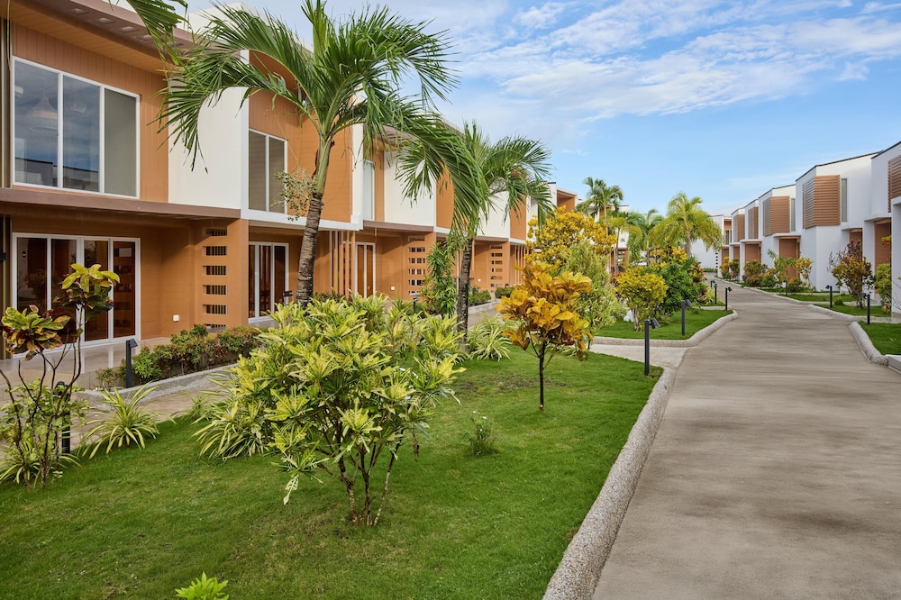 Lime Resort Bohol, a member of Radisson Individuals Premier 55/60