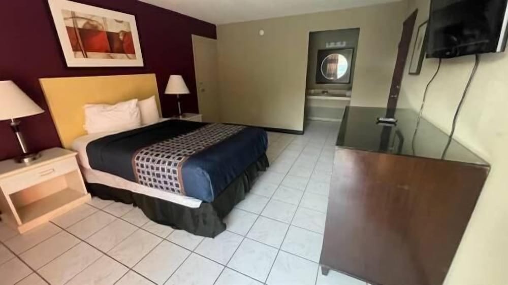 Ramada by Wyndham Lumberton NC North 21/60