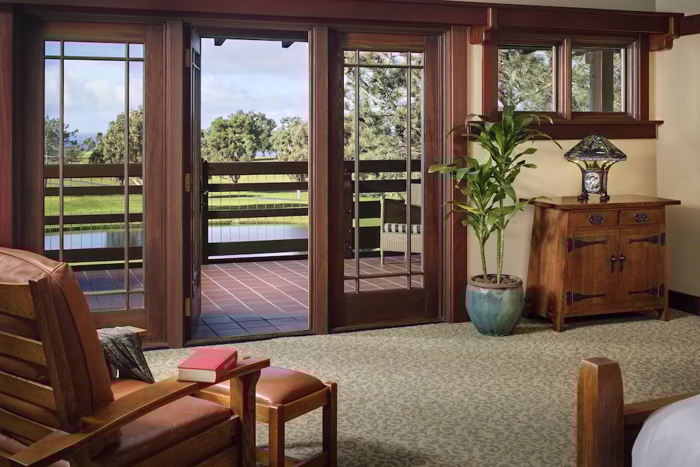 Lodge At Torrey Pines 48/80