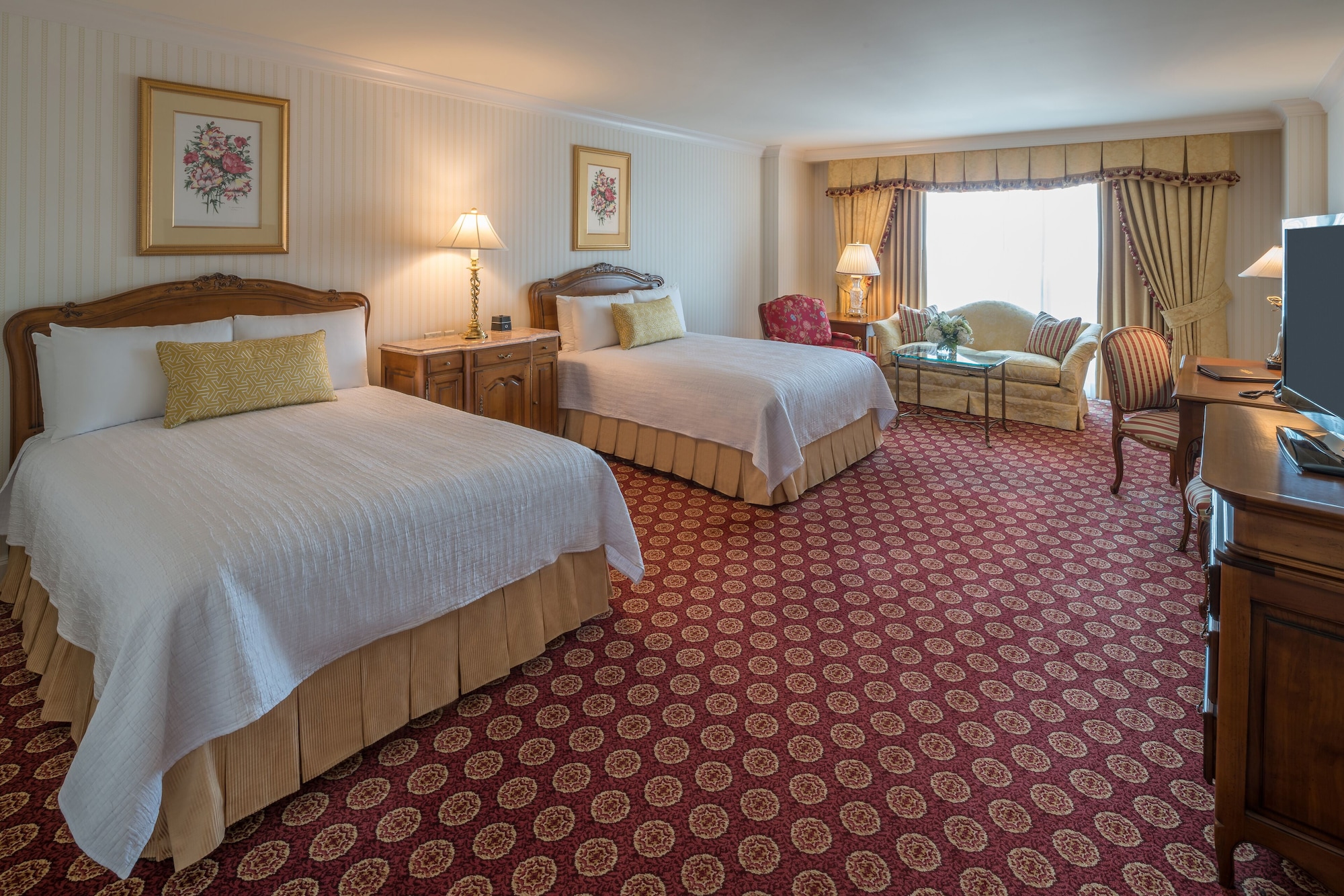 PREMIER, 2 QUEEN BEDS