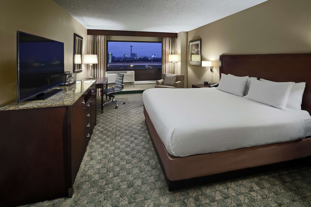 DoubleTree by Hilton Hotel San Antonio Downtown 16/58