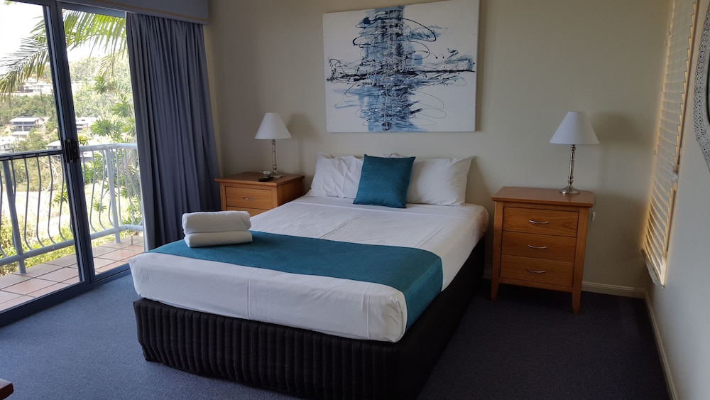 3 Bedrooms, Roof Top, Apartment, King Bed, 2 Queen and Twin Beds, Ocean View, Hot Tub