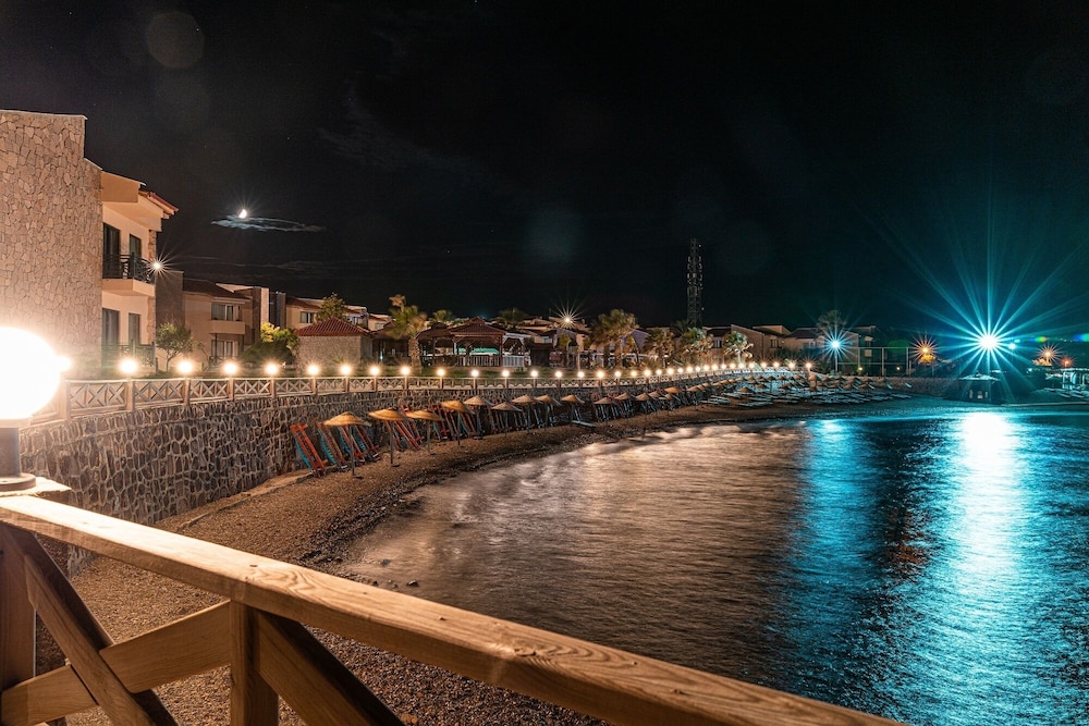 Assos Dove Hotel Resort Spa 60/67