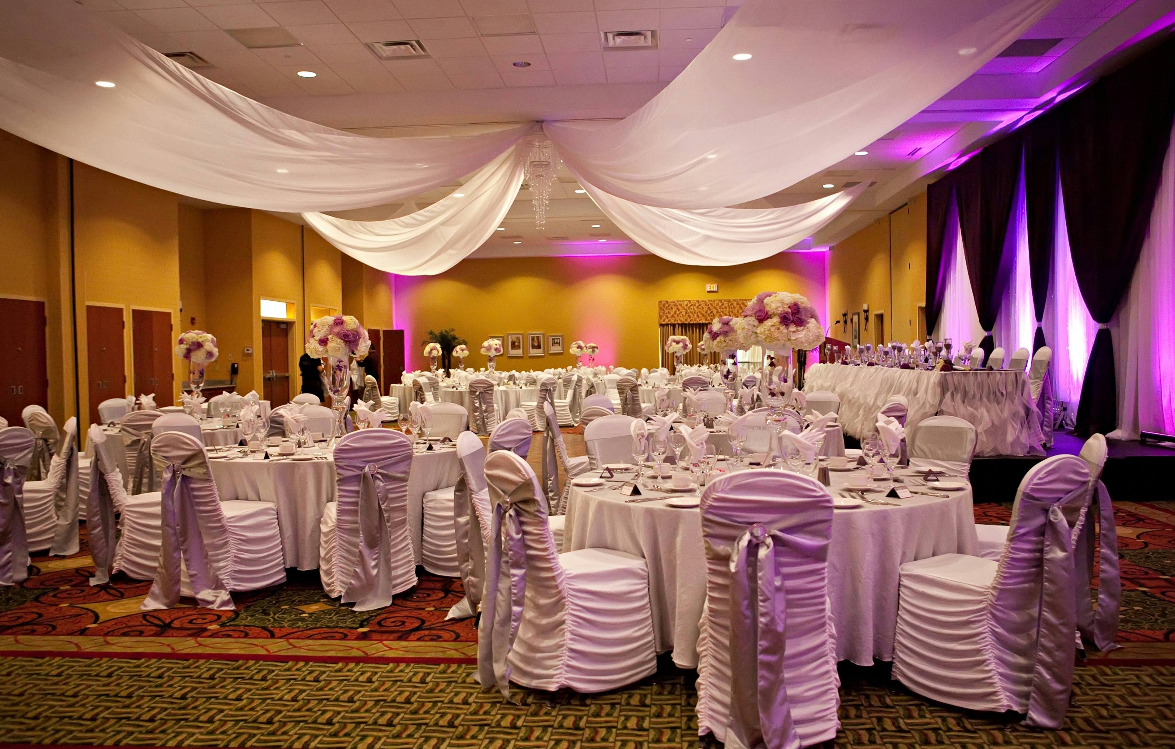 Hilton Garden Inn Ottawa Airport 83/86