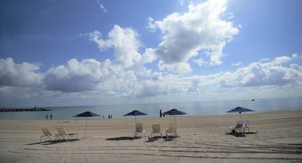 Beach Haus Bal Harbour 68/76