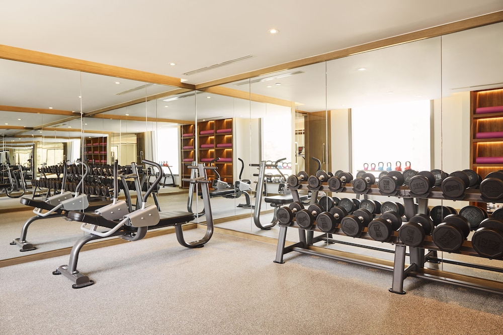 Montien Hotel Surawong Bangkok 23/48