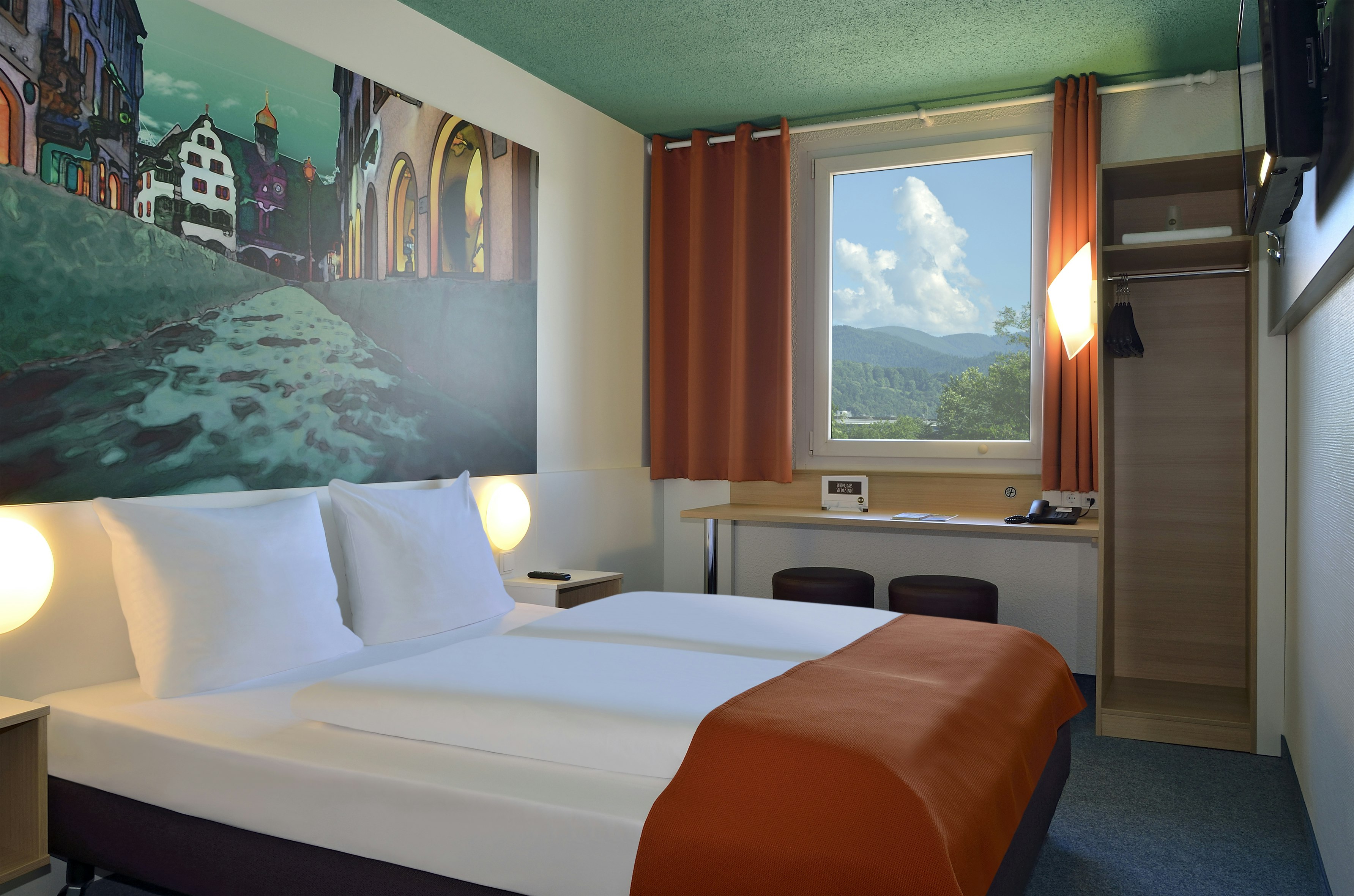 B&B Hotel Freiburg Nord 4/17