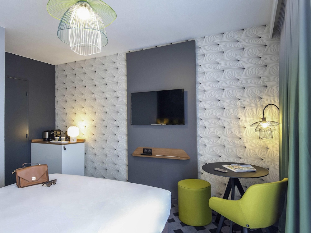 Mercure Hyeres Centre 29/73