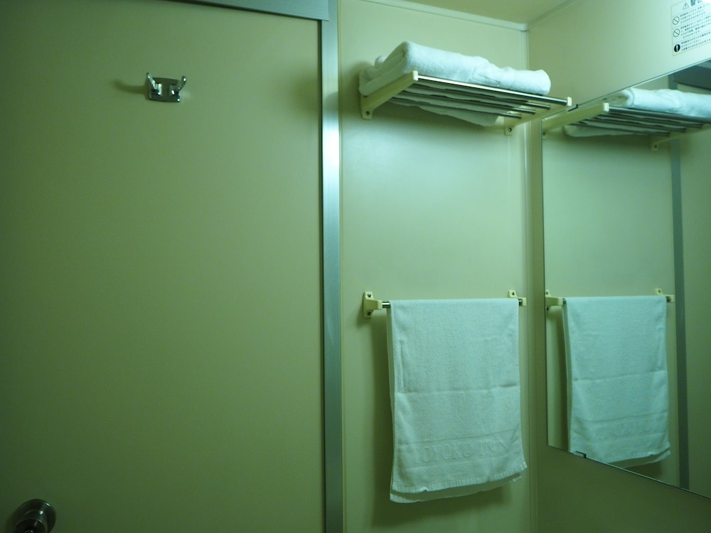 TOYOKO INN OSAKA SENBA HIGASHI 50/50