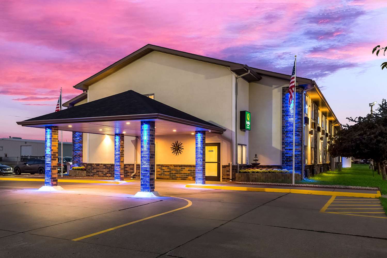 Quality Inn Galesburg near US Highway 34 and I-74 3/23