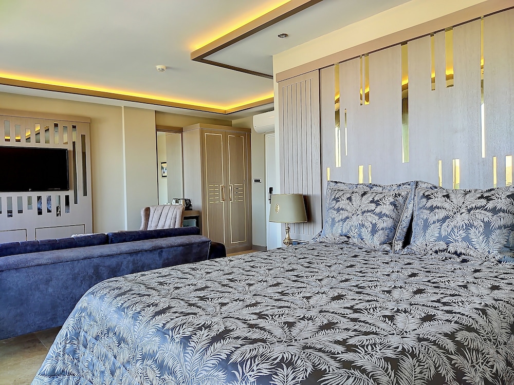 Roas Hotel 36/45