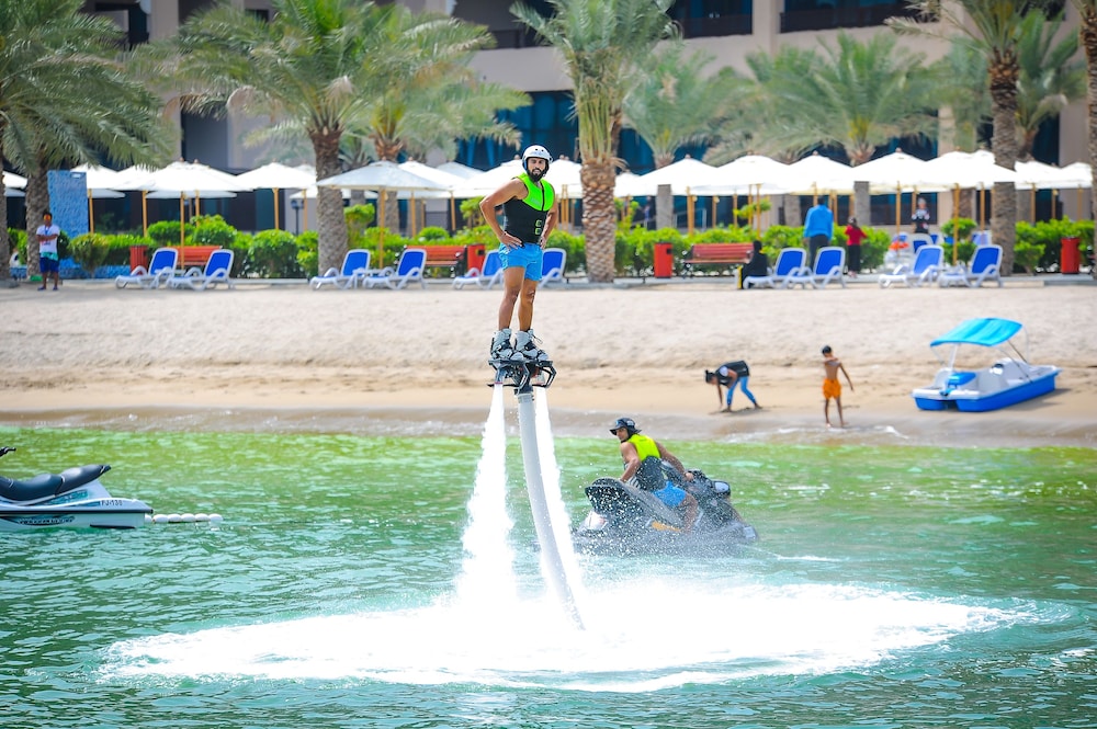 Al Bahar Hotel & Resort 38/50