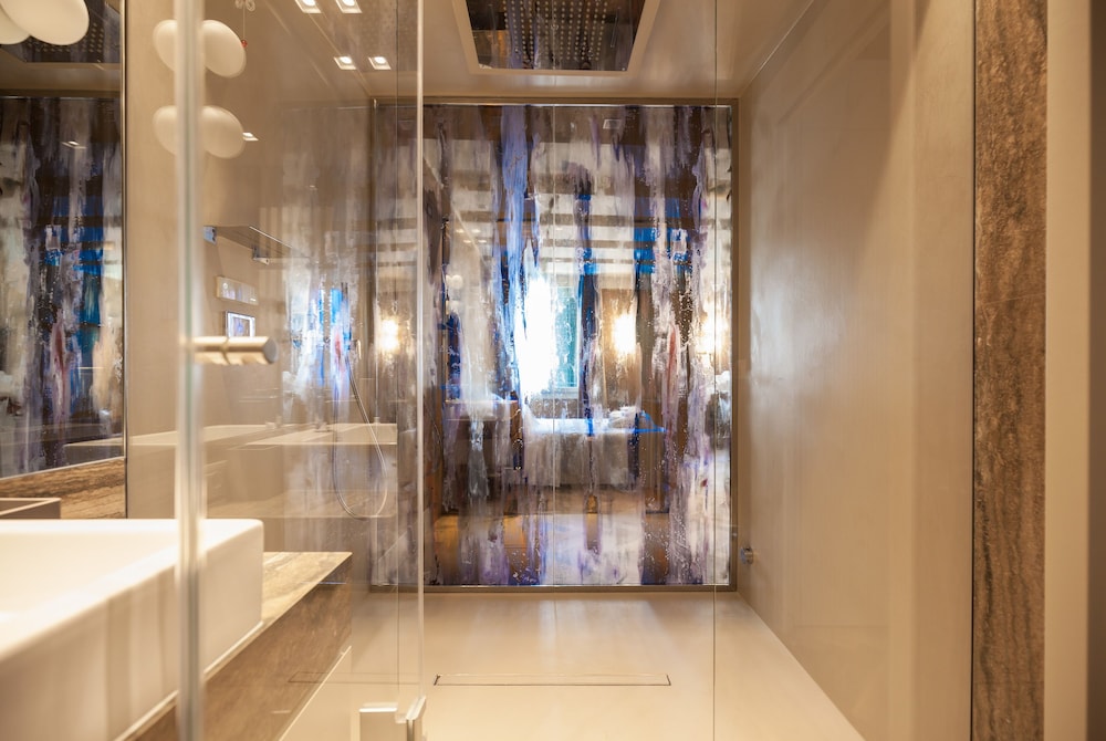 LIASSIDI WELLNESS SUITES 25/46