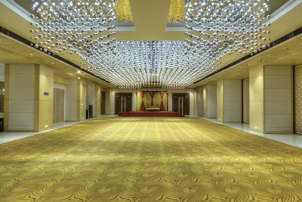 Hotel Delite Grand 14/15
