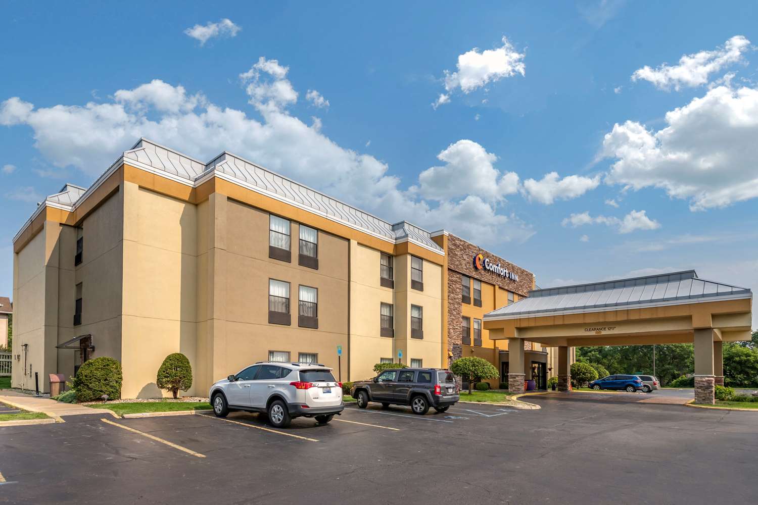 Comfort Inn Wings Stadium 29/29