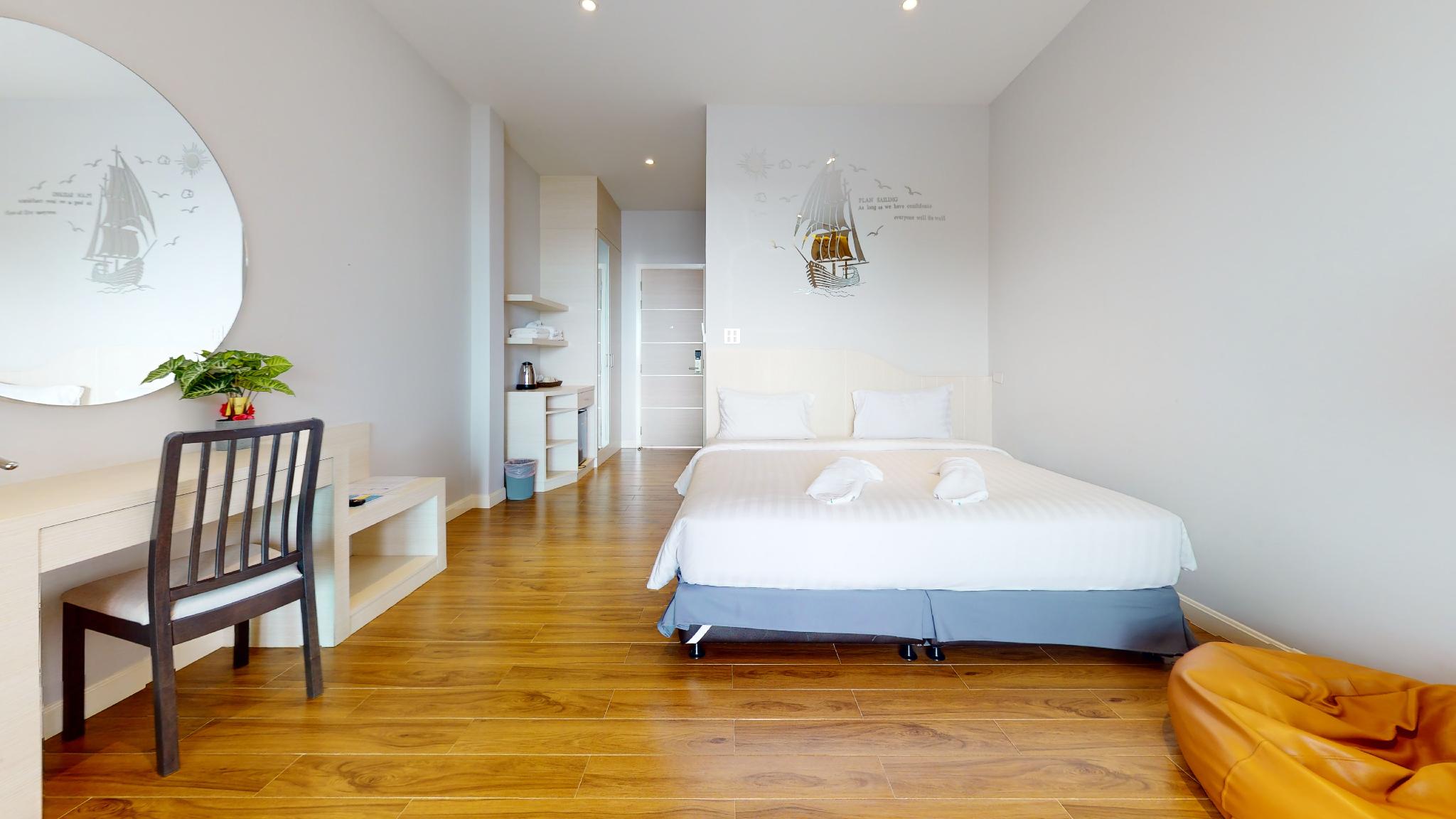 Deluxe, Double Bed, Sea View