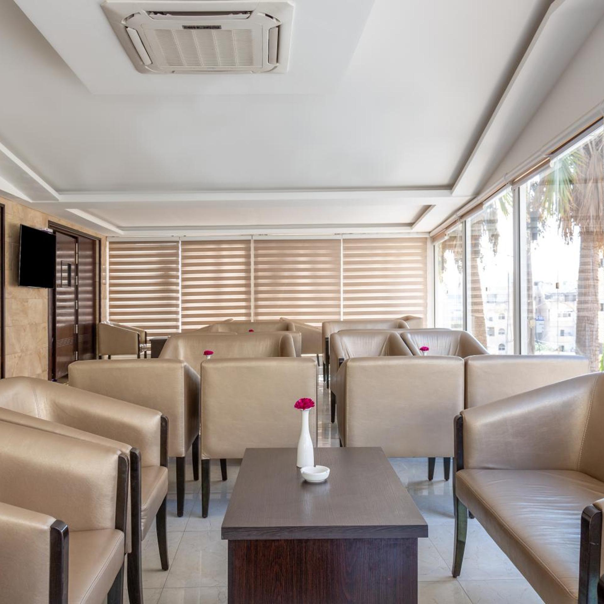 360 Hotel By FHM 40/51