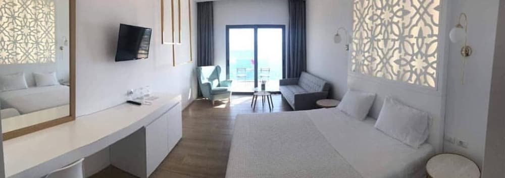 EPIRUS HOTEL 16/50