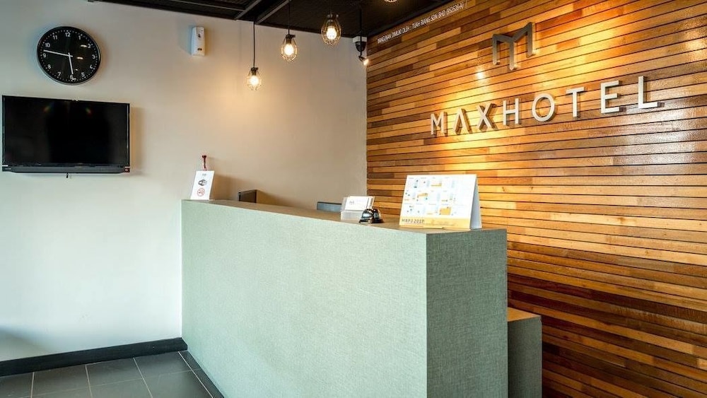 Max Hotel Subang Jaya 6/35