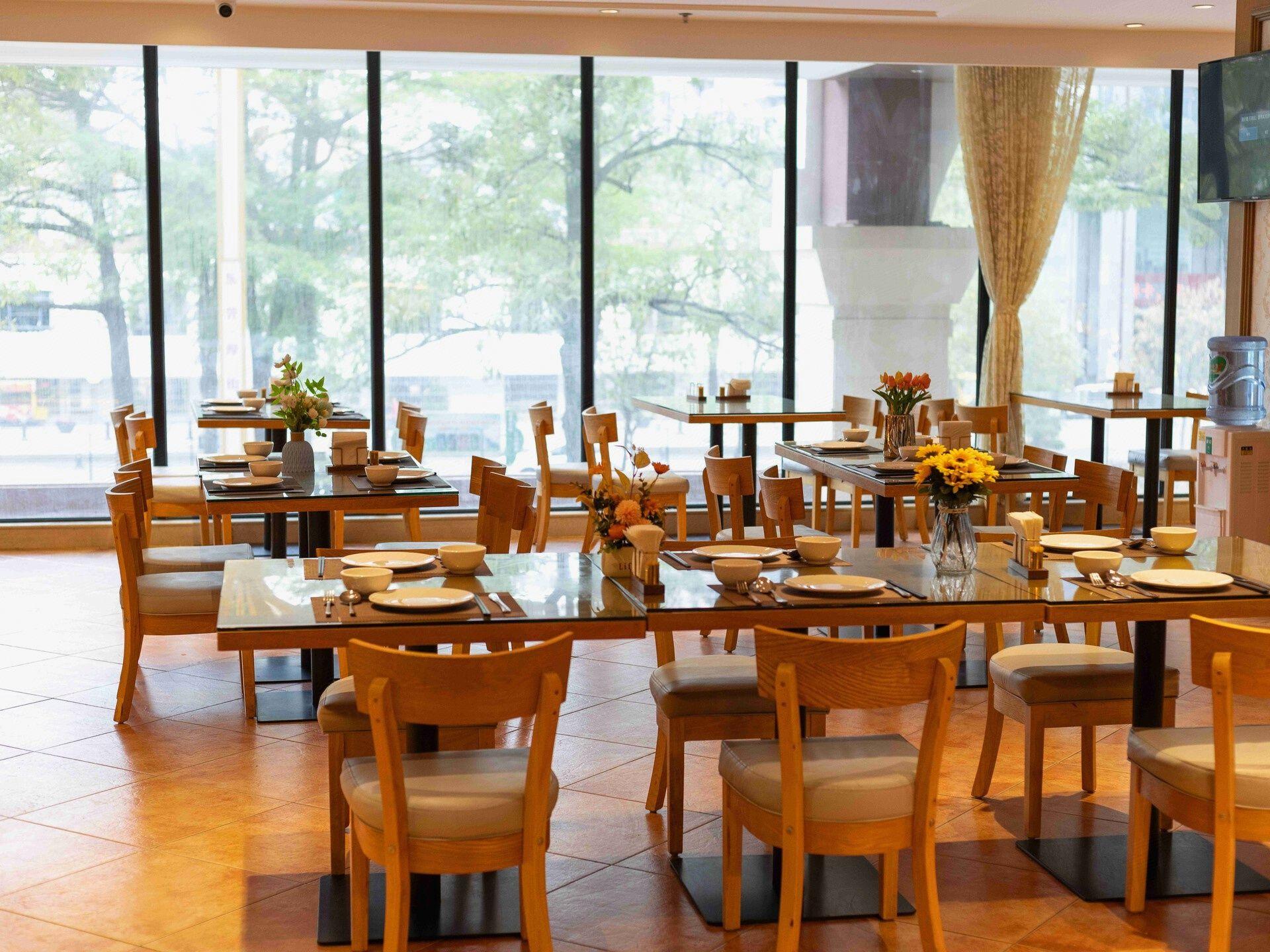 Vienna Hotel (Dongguan Houjie Avenue) 33/41