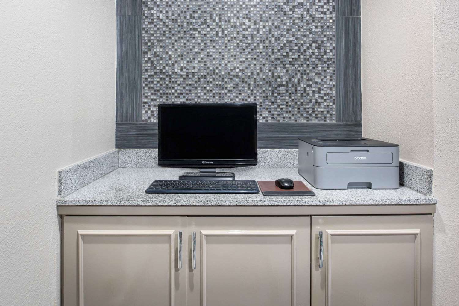 Days Inn By Wyndham Carthage 22/29
