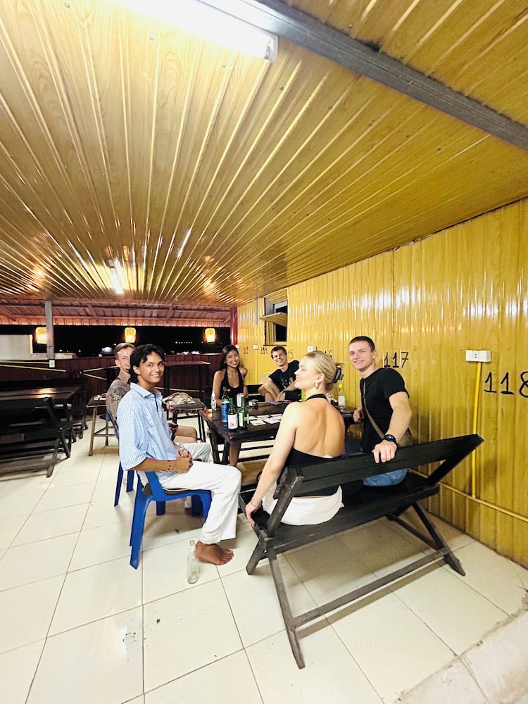 Vang Vieng Rock Backpacker Hostel 20/48