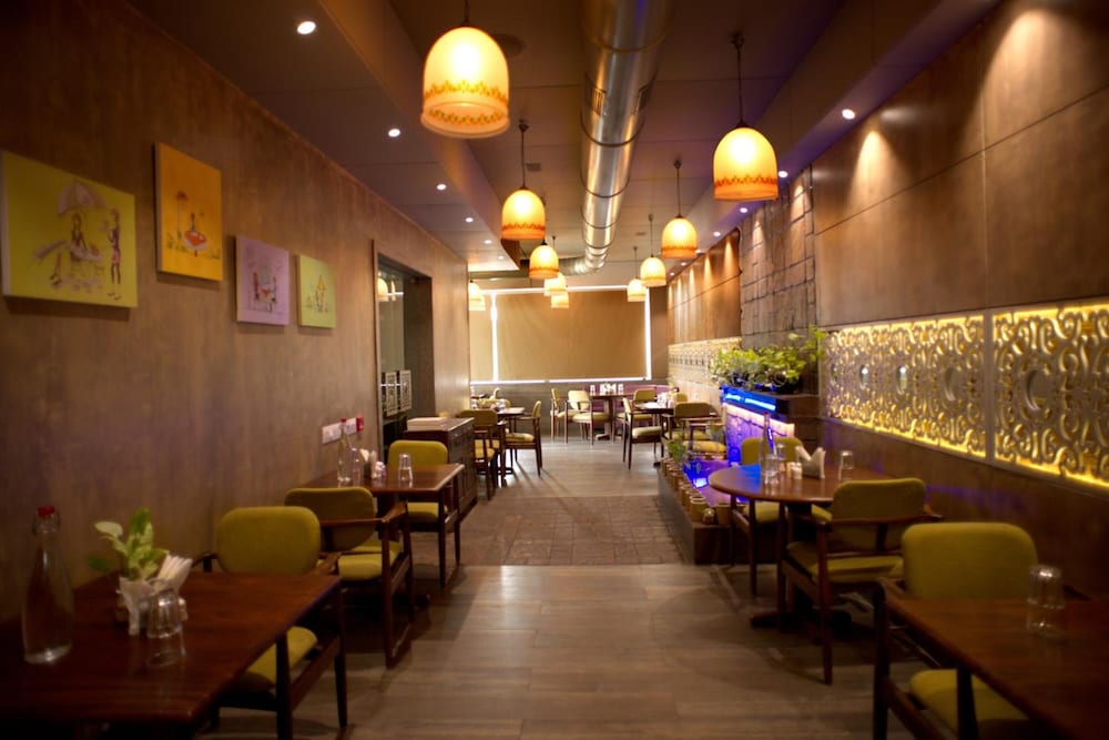 PLATINUM INN HOTEL 28/46
