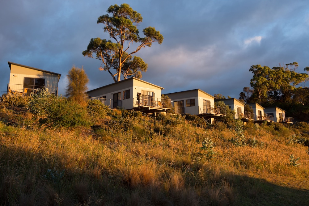 Swansea Beach Chalets 41/49