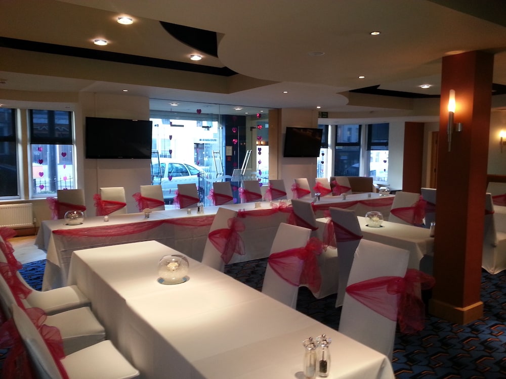 Windsor Hotel 13/30