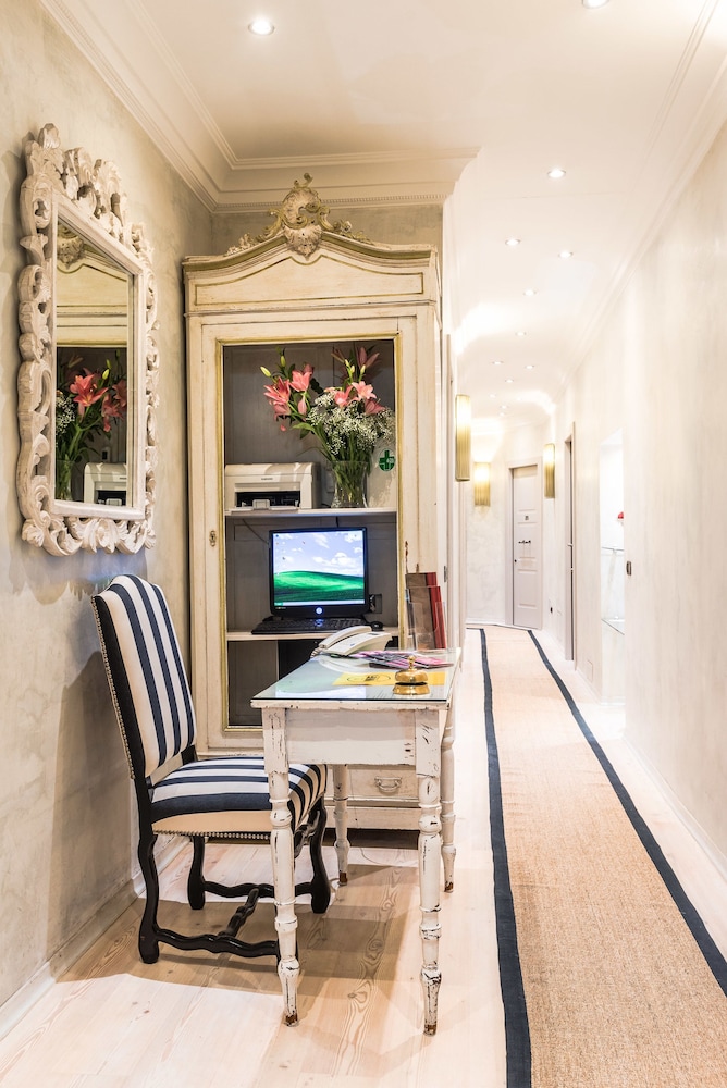Mdm Luxury Rooms Guest House 30/50