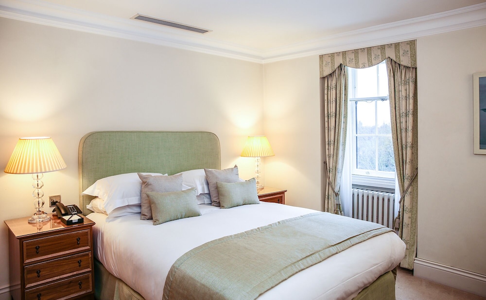 2 BEDROOMS, LUXURY, APARTMENT, PARK VIEW