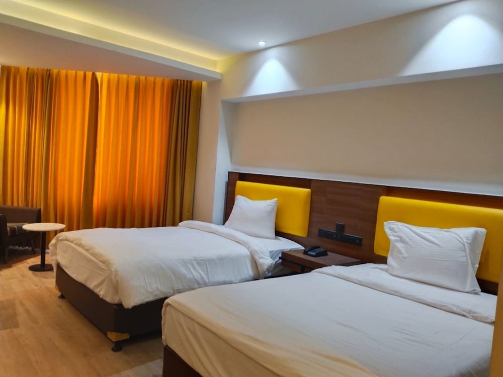 Hotel Amarpreet, Aurangabad - AM Hotel Kollection 3/50