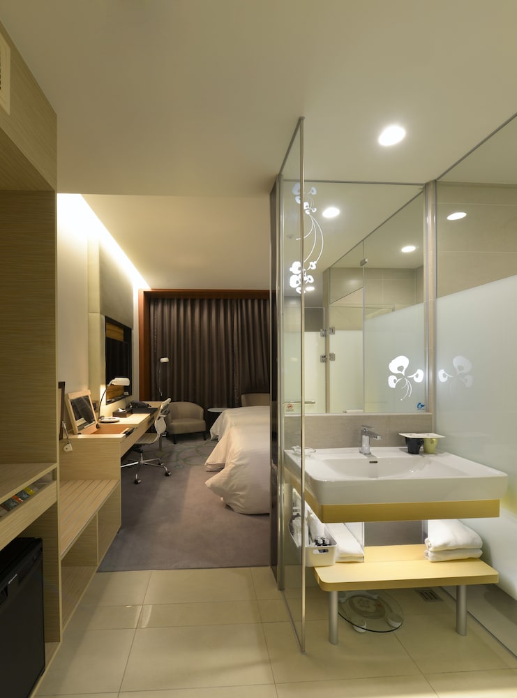 Golden Tulip Glory Fine Hotel 21/60