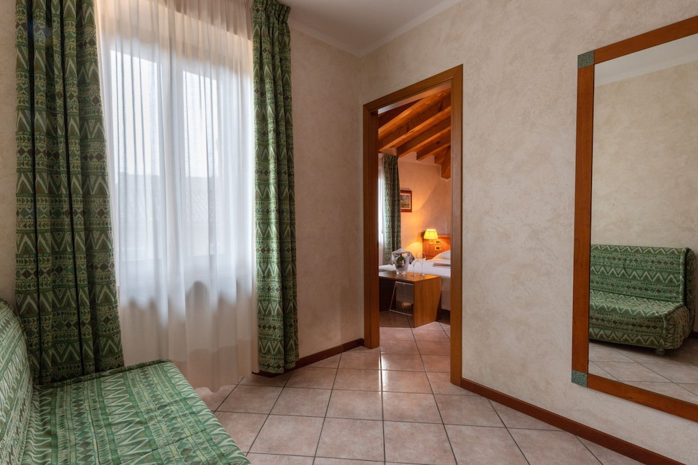 Corte Regina 44/64