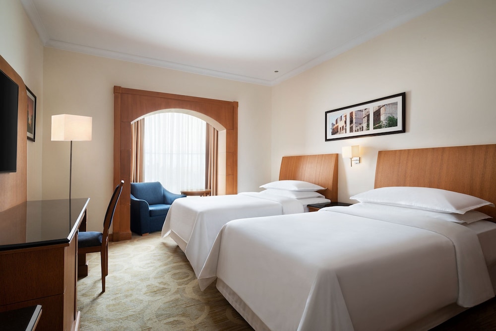 Standard, Twin Beds, City View