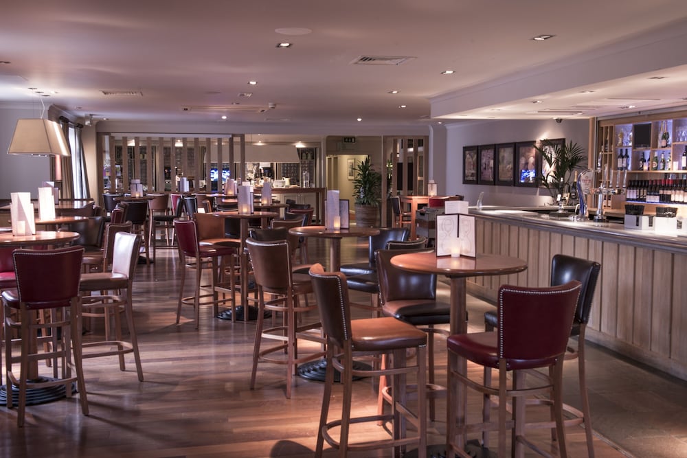 De Vere Cranage Estate 33/44