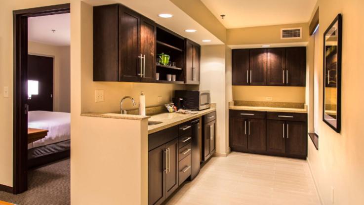 1 Bedroom, Suite, King Bed, Sofa
