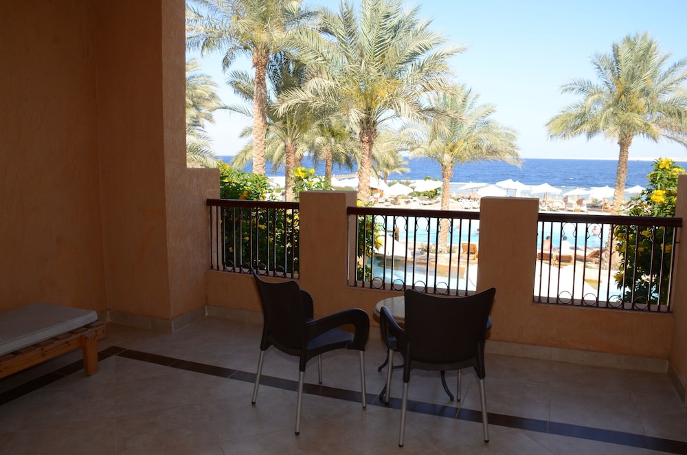 Rehana Royal Beach Resort and Spa 11/68