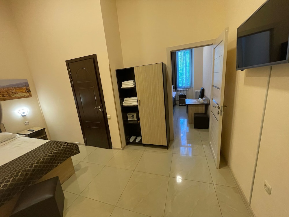 Comfort Hotel 26/50