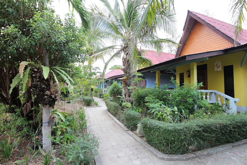 Lanta Villa Resort 49/58