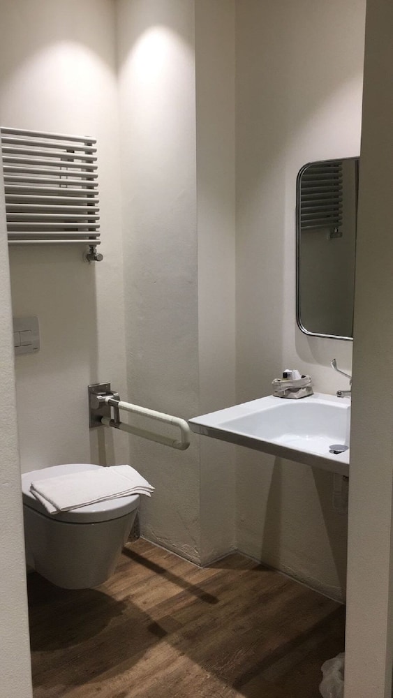Bell Suite Hotel 31/35
