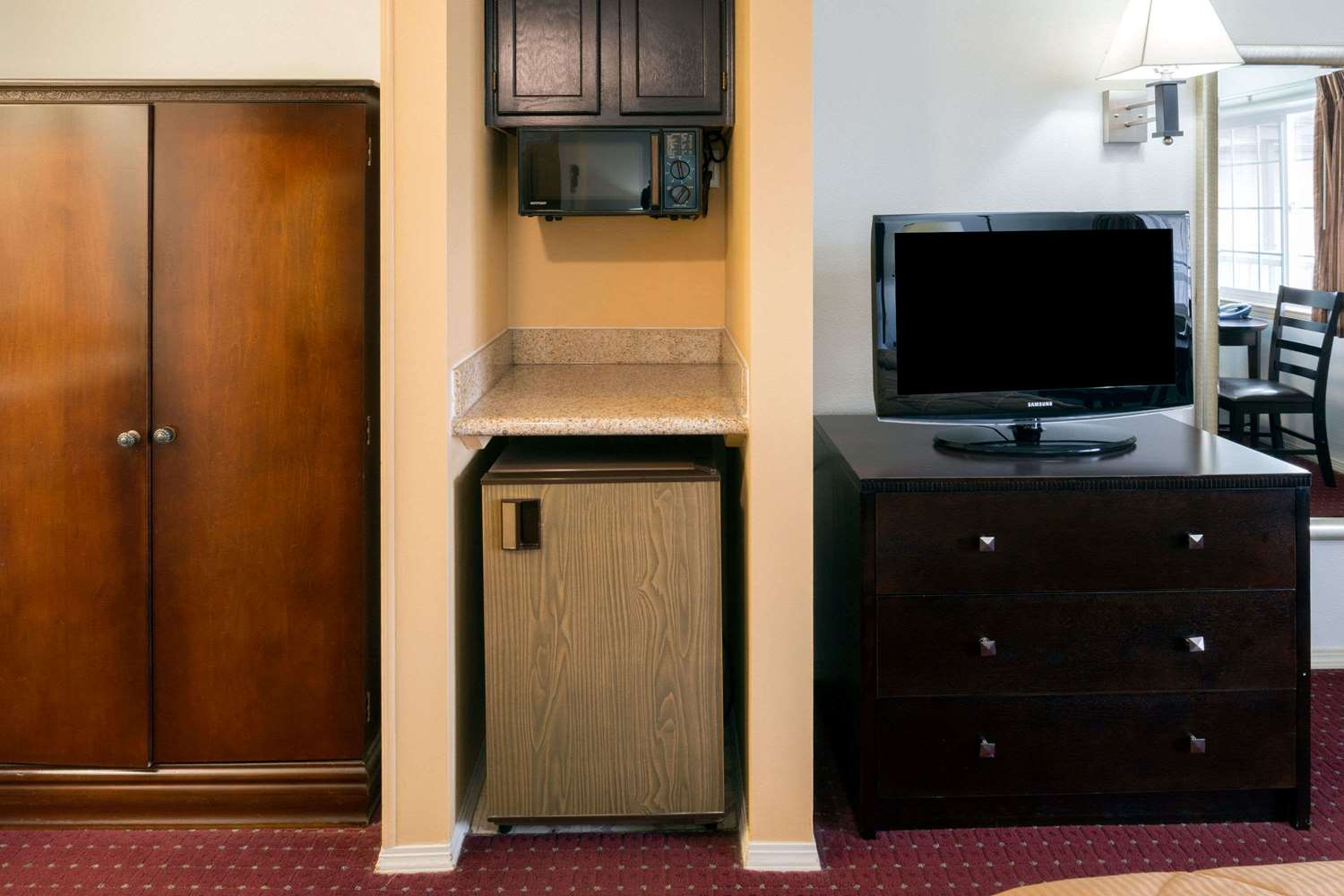 Days Inn by Wyndham Newport OR 17/20