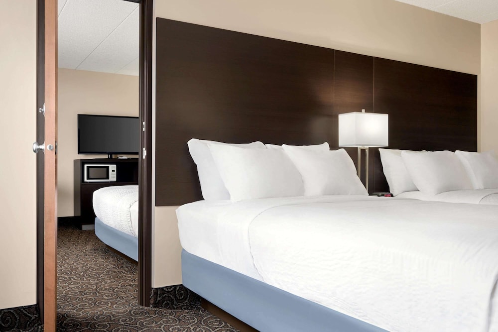 Days Inn by Wyndham Fort Collins 19/75