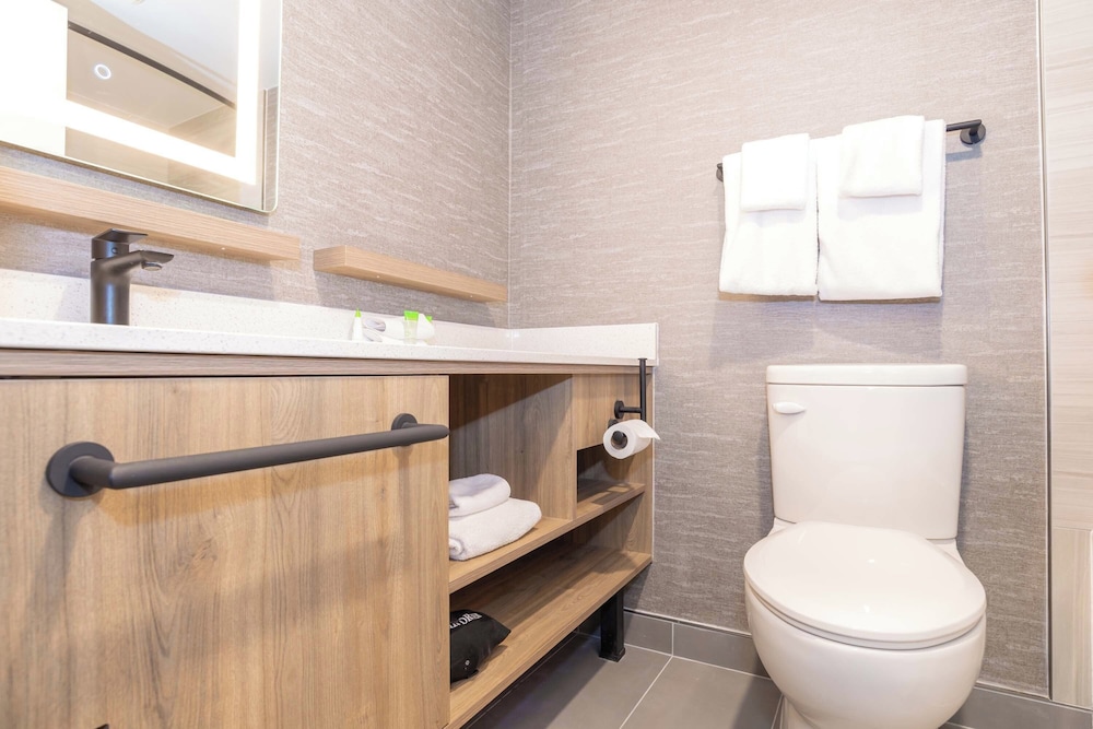 Sandman Hotel Castlegar 48/50