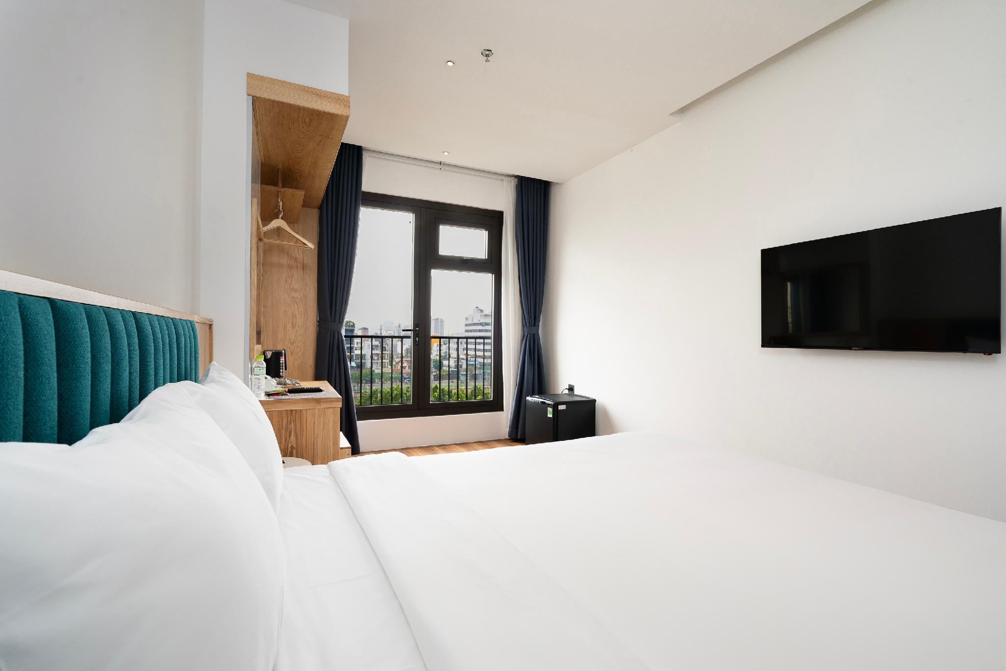 Haven Hut Hotel 35/50