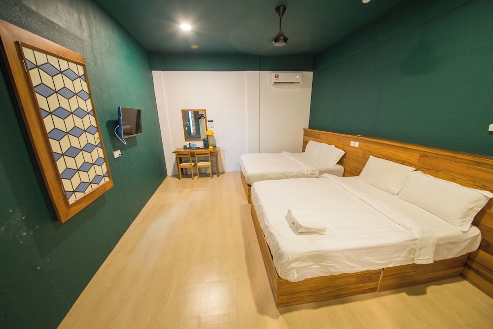Room V @ Jalan Sultanah 13/36