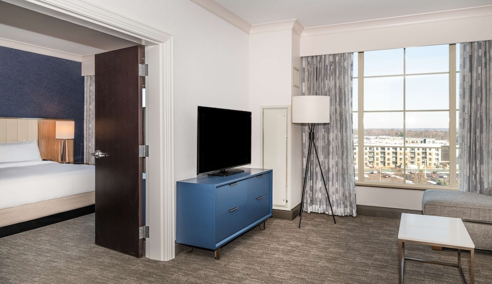 Hilton Columbus Polaris 62/85