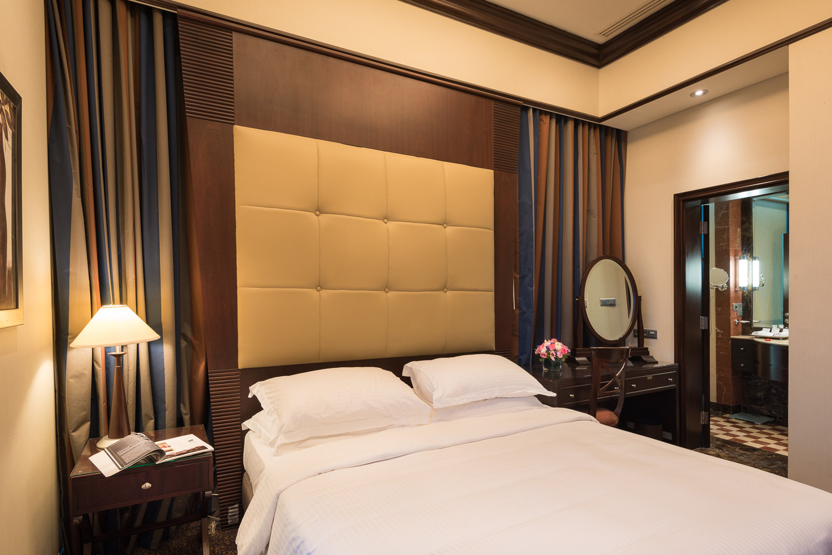Raouche Arjaan By Rotana Beirut 10/32