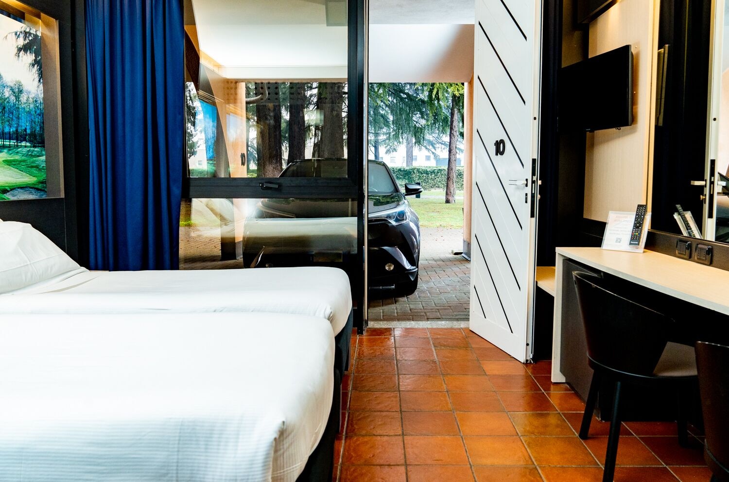STANDARD, TWIN BEDS, GARDEN VIEW