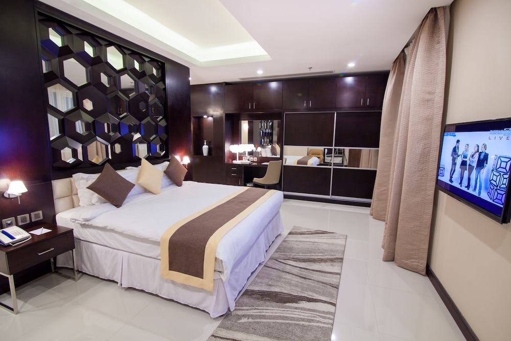 Premier Hotel 18/42